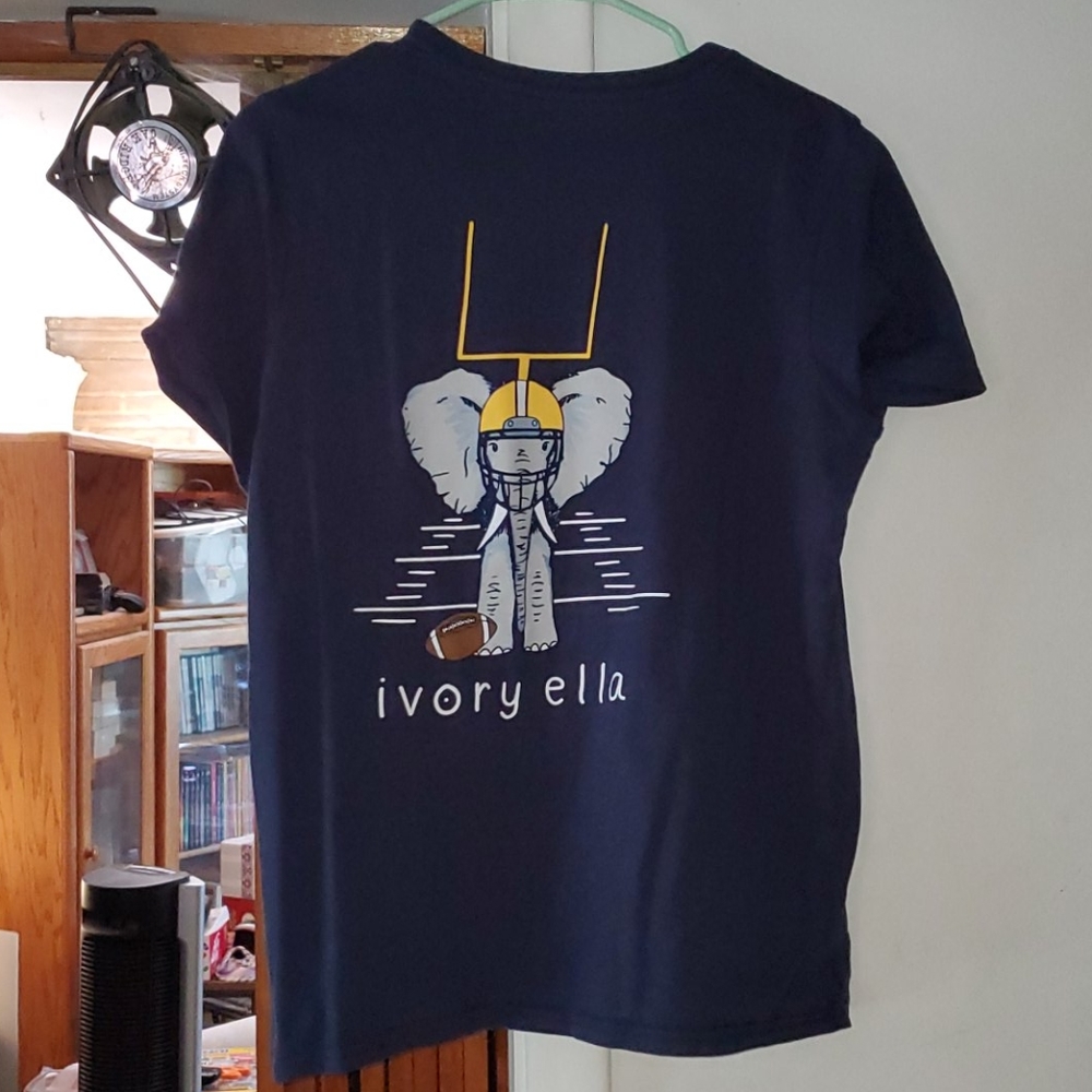 Medium Ivory Ella Navy Blue Short sleeved tee